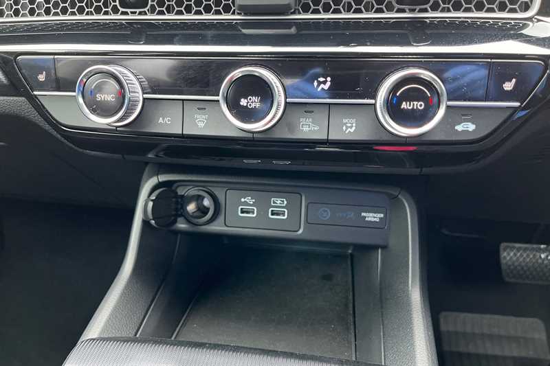 Used Honda Civic 2024 for sale - 75722501: Photo 16