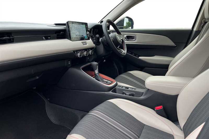 Used Honda HR-V 2022 for sale - 76915290: Photo 2