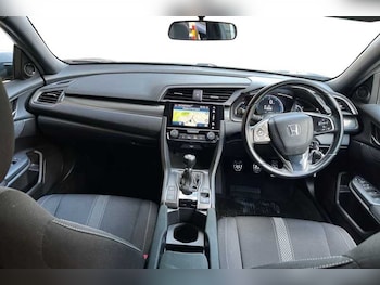 Used Honda Civic 2018 for sale - 79182888: Photo