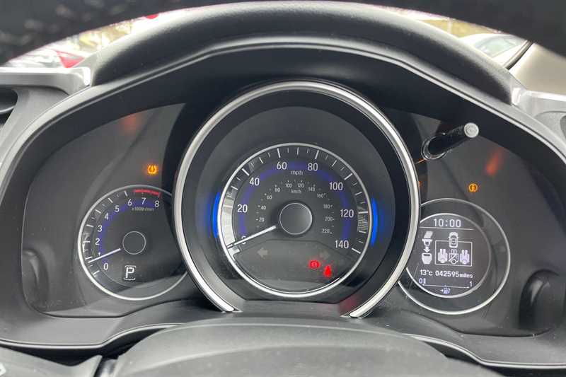 Used Honda Jazz 2017 for sale - 78051477: Photo 11