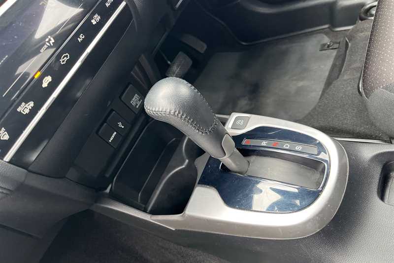 Used Honda Jazz 2017 for sale - 78051477: Photo 31