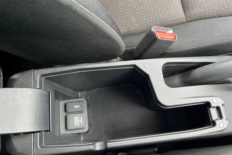 Used Honda Jazz 2017 for sale - 78051477: Photo 37