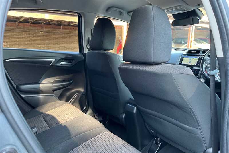 Used Honda Jazz 2019 for sale - 77960329: Photo 27