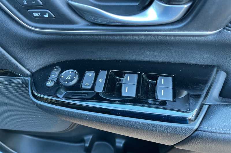 Used Honda CR-V 2018 for sale - 77698467: Photo 18