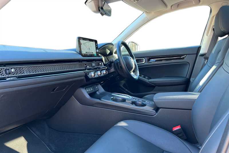 Used Honda Civic 2023 for sale - 76636131: Photo 2