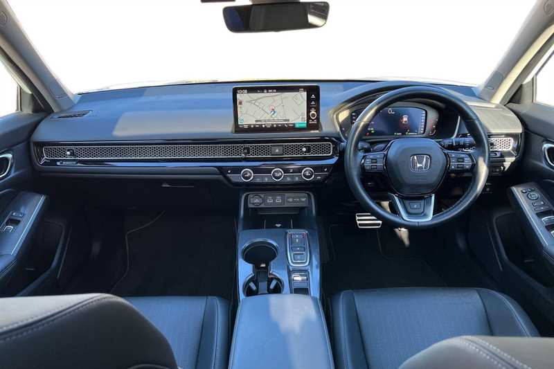 Used Honda Civic 2023 for sale - 76636131: Photo 4