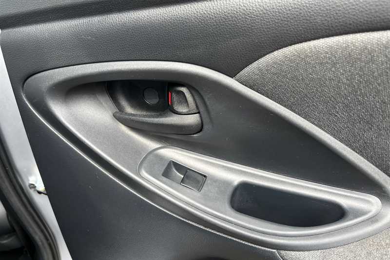 Used Toyota Yaris Cross 2022 for sale - 78215985: Photo 25