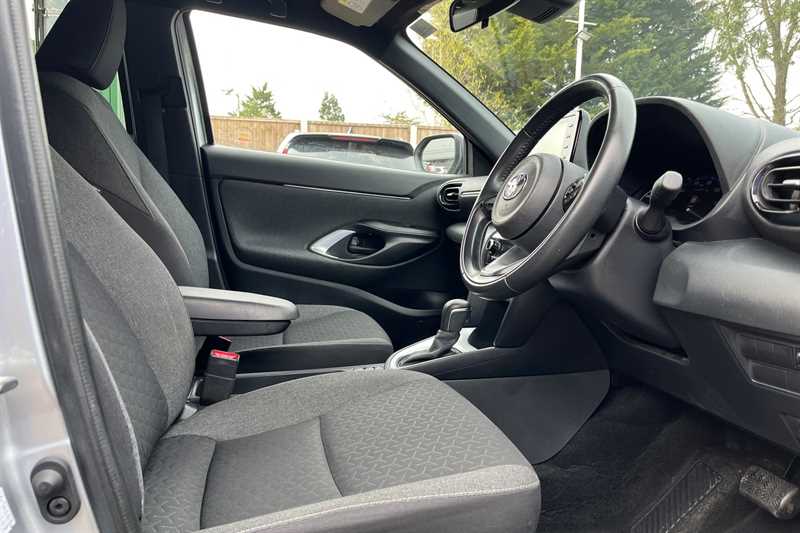 Used Toyota Yaris Cross 2022 for sale - 78215985: Photo 28