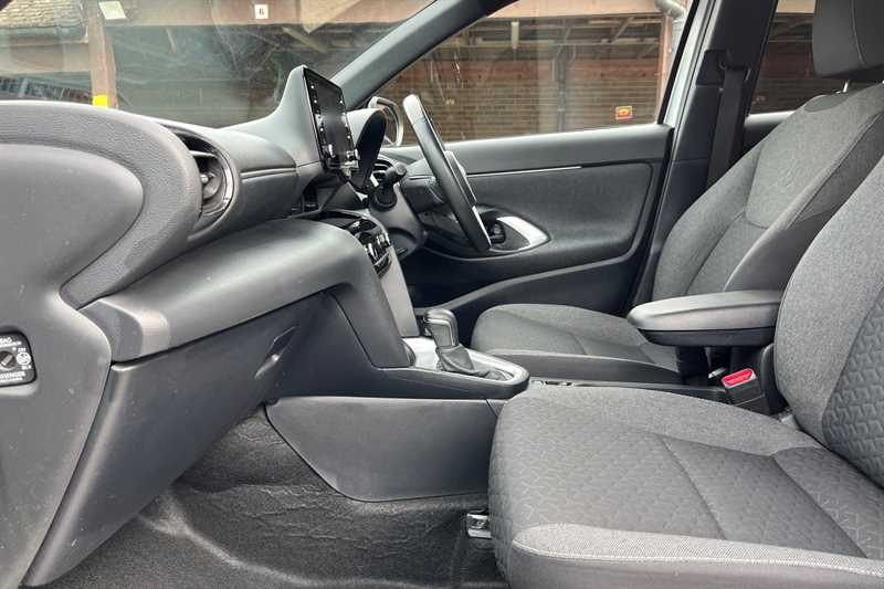 Used Toyota Yaris Cross 2022 for sale - 78215985: Photo 35