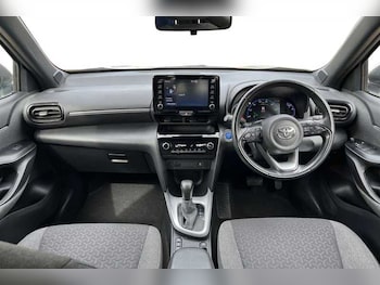 Used Toyota Yaris Cross 2022 for sale - 78215985: Photo