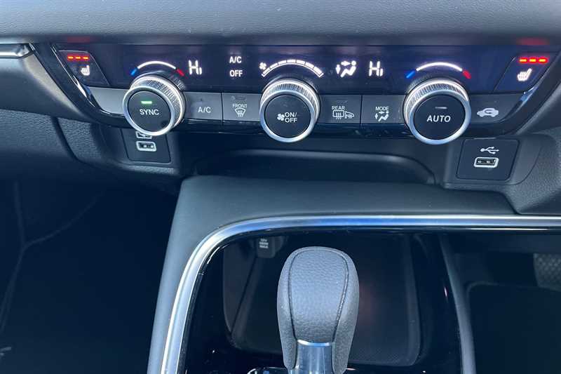 Used Honda HR-V 2023 for sale - 76636163: Photo 16