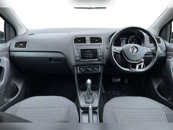 Used Volkswagen Polo 2017 for sale - 75943584: Photo