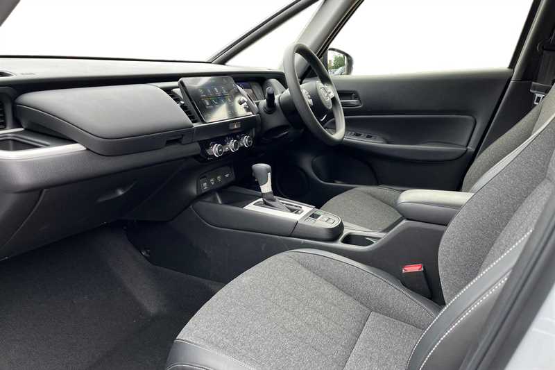 Used Honda Jazz 2021 for sale - 77960328: Photo 2