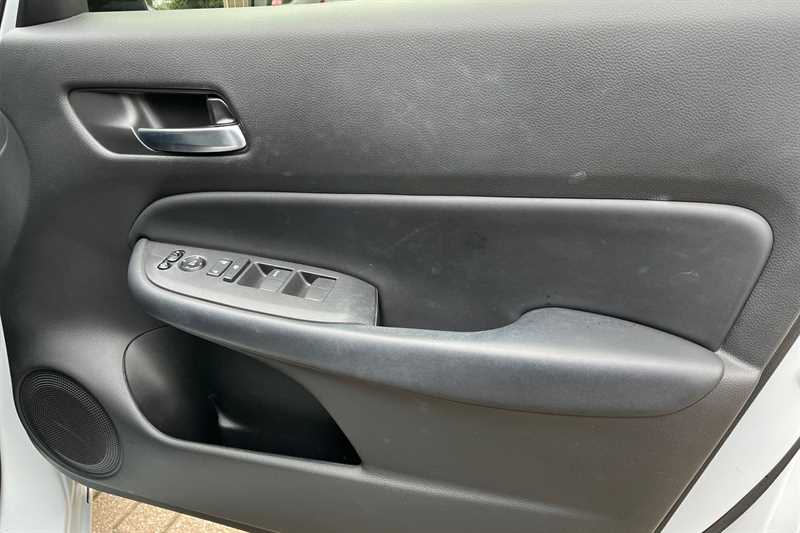 Used Honda Jazz 2021 for sale - 77960328: Photo 30