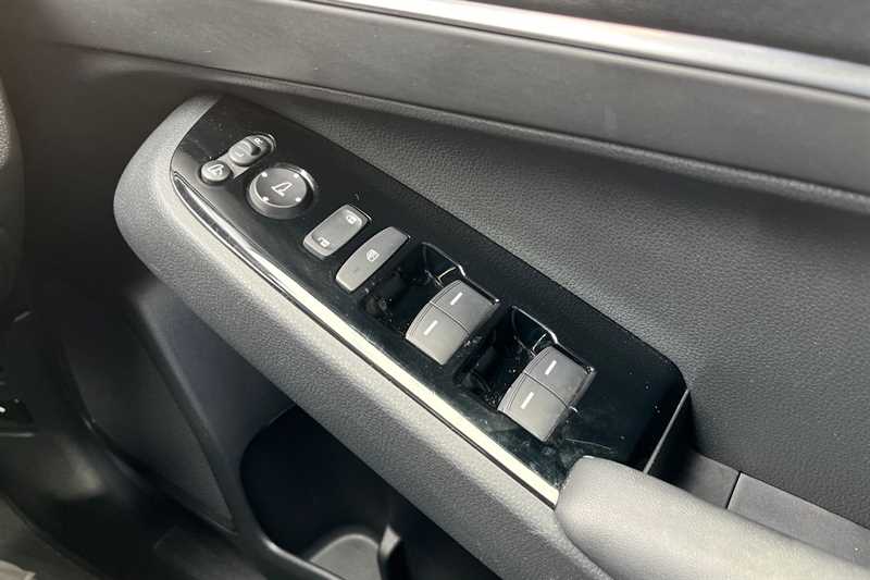 Used Honda HR-V 2023 for sale - 76155134: Photo 18