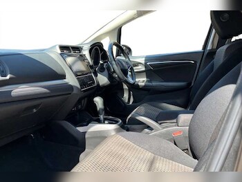 Used Honda Jazz 2018 for sale - 79051195: Photo