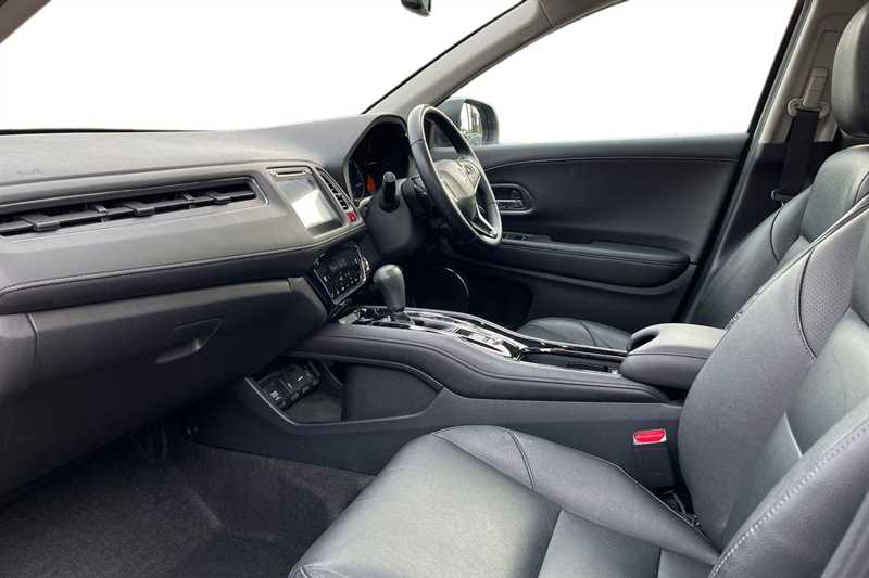 Used Honda HR-V 2018 for sale - 77979199: Photo 2