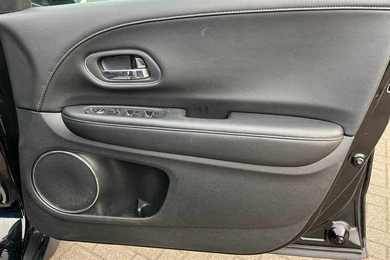 Used Honda HR-V 2018 for sale - 77979199: Photo 23