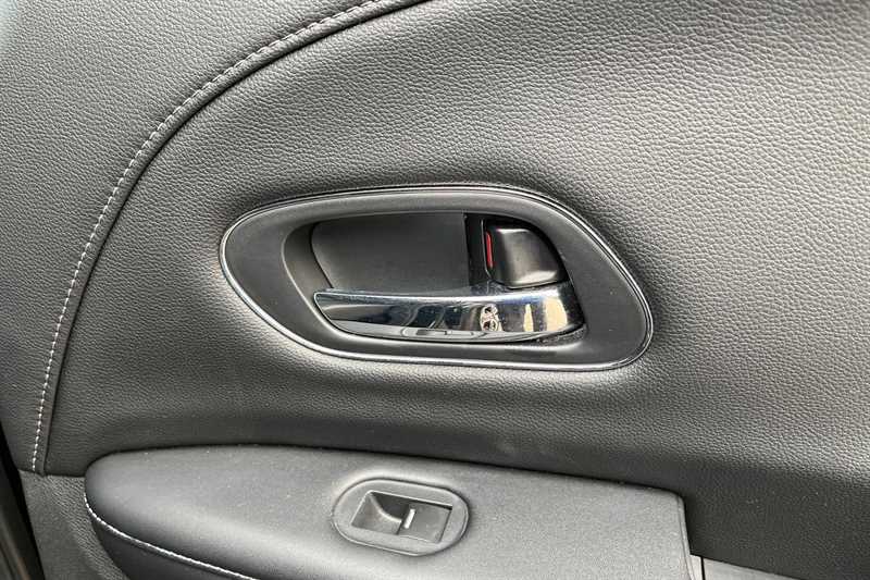 Used Honda HR-V 2018 for sale - 77979199: Photo 33