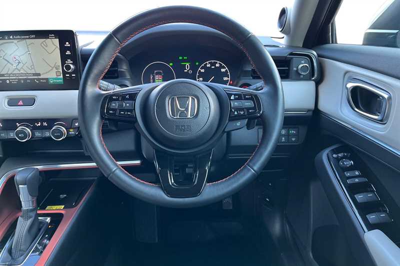 Used Honda HR-V 2024 for sale - 76999900: Photo 13