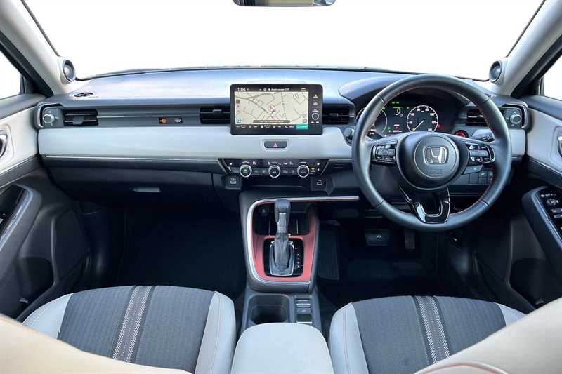 Used Honda HR-V 2024 for sale - 76999900: Photo 4