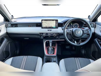 Used Honda HR-V 2024 for sale - 76999900: Photo