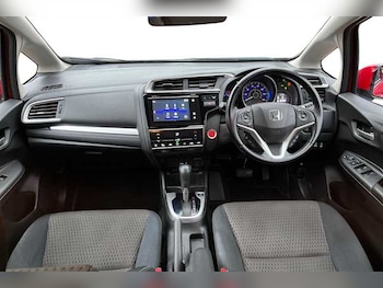 Used Honda Jazz 2018 for sale - 76442014: Photo