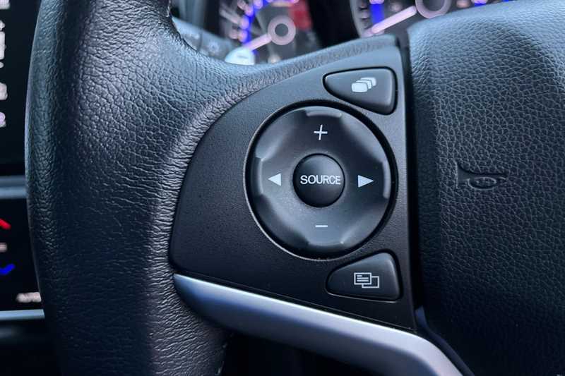 Used Honda Jazz 2015 for sale - 76563970: Photo 17