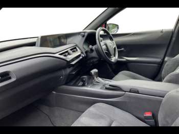 Used Lexus UX 2019 for sale - 75015396: Photo