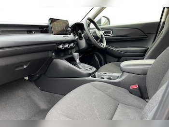 Used Honda HR-V 2022 for sale - 78730010: Photo