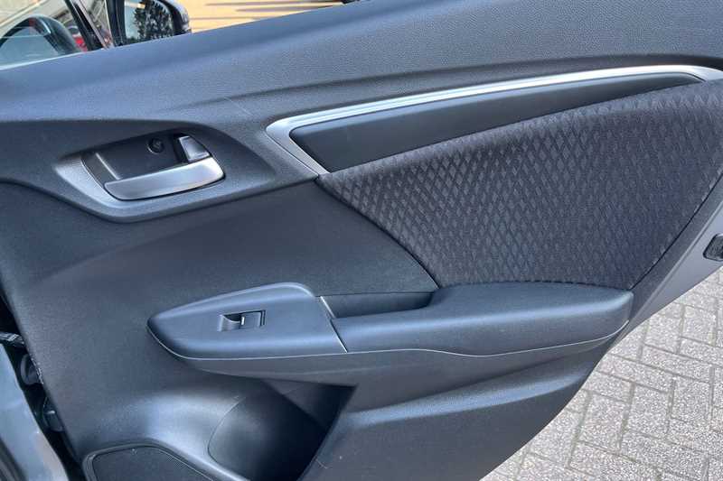 Used Honda Jazz for sale - 78172831: Photo 23