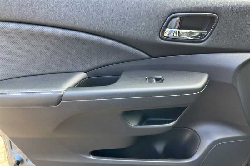 Used Honda CR-V 2016 for sale - 78009556: Photo 24