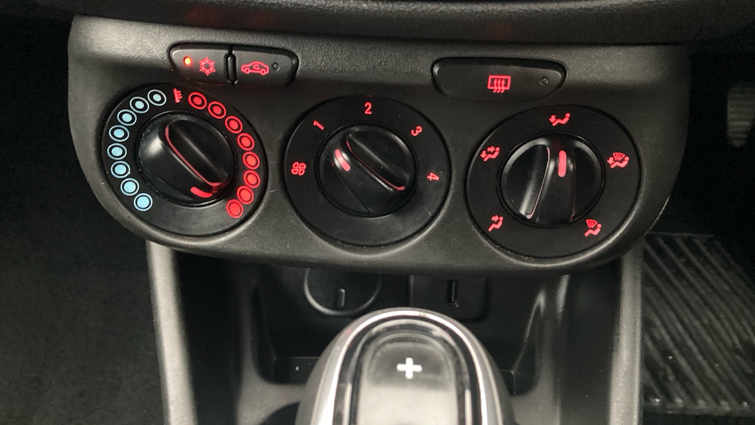 Used Vauxhall Corsa 2017 for sale - 77171076: Photo 13