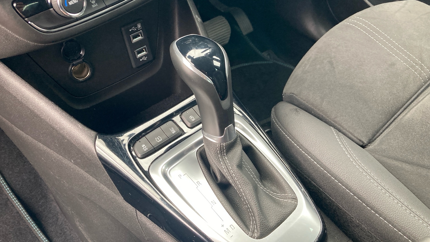 Used Vauxhall Crossland 2022 for sale - 75937991: Photo 13