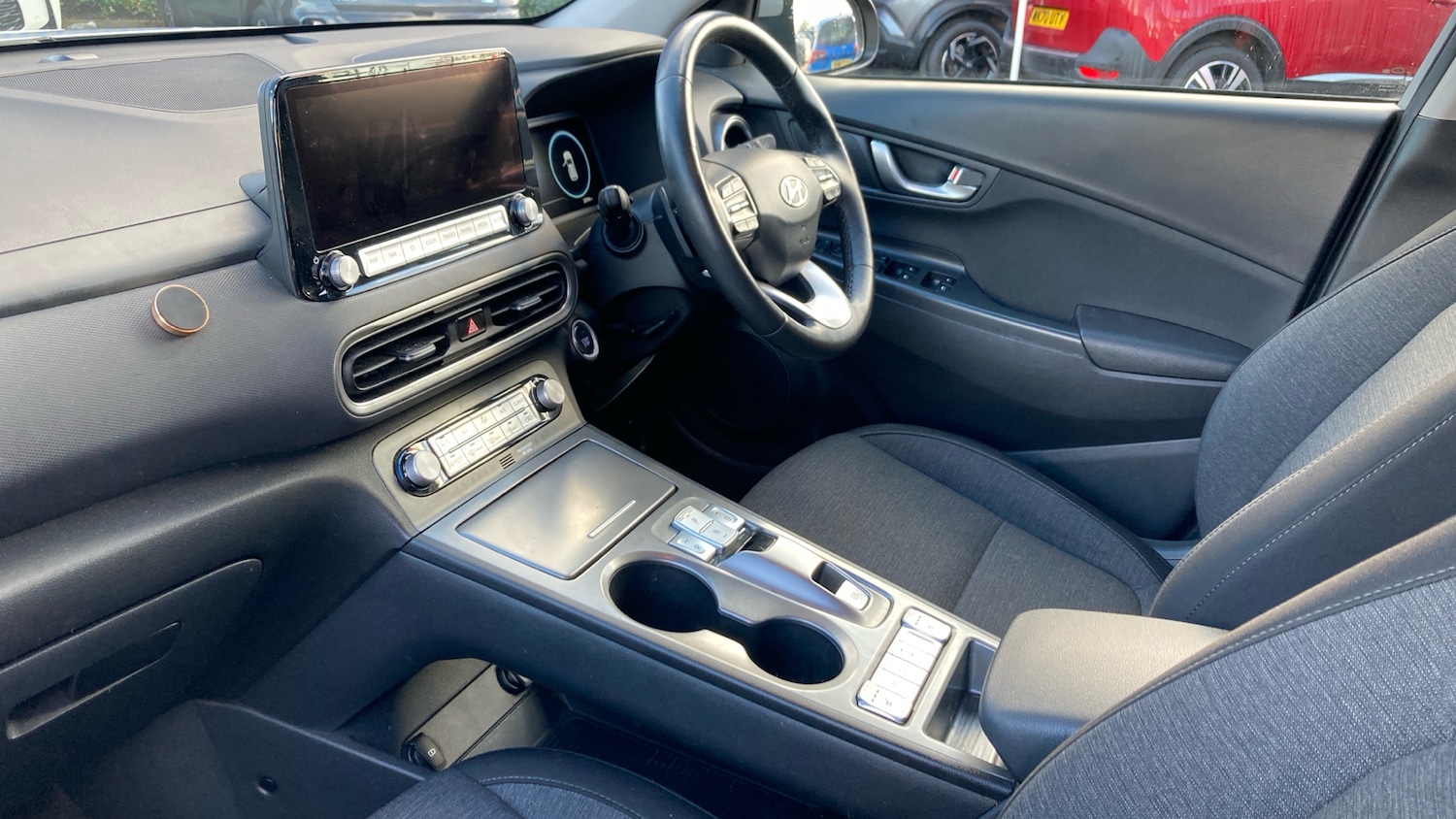 Used Hyundai KONA 2023 for sale - 76895233: Photo 9