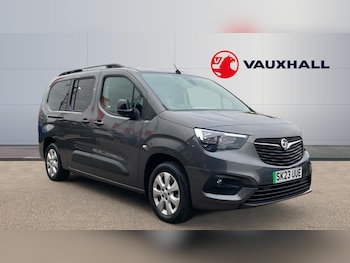 2023 (23) - 100kW Design XL 50kWh 5dr Auto [7 Seat] Electric Estate