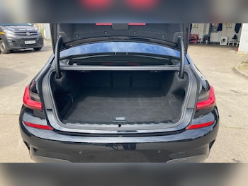 Used BMW 3 Series 2021 for sale - 78012515: Photo