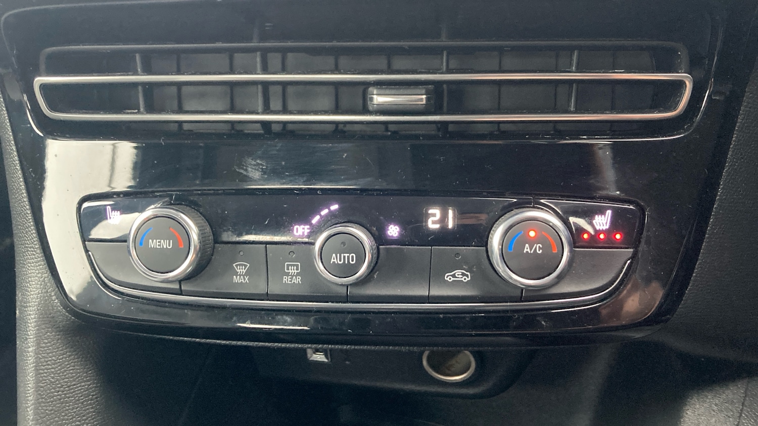 Used Vauxhall Mokka 2022 for sale - 76946689: Photo 28