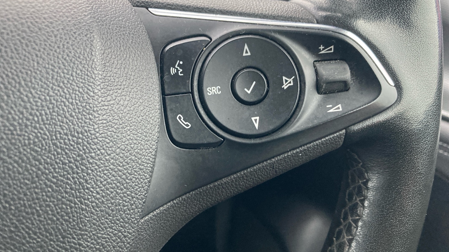 Used Vauxhall Mokka 2022 for sale - 76946689: Photo 33