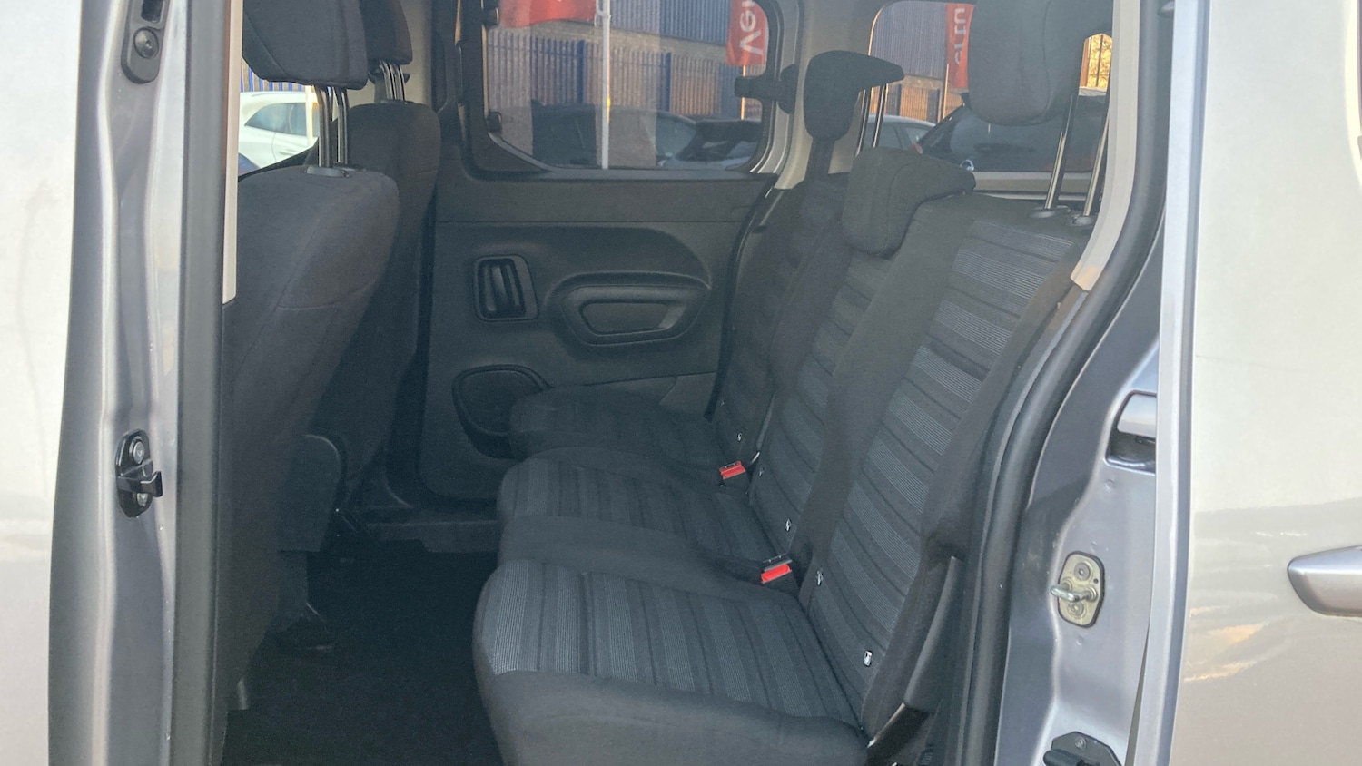 Used Vauxhall Combo Life 2019 for sale - 76779244: Photo 16