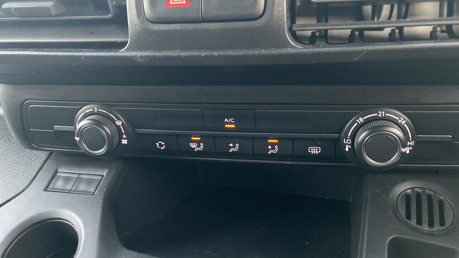 Used Vauxhall Combo Life 2019 for sale - 76779244: Photo 30