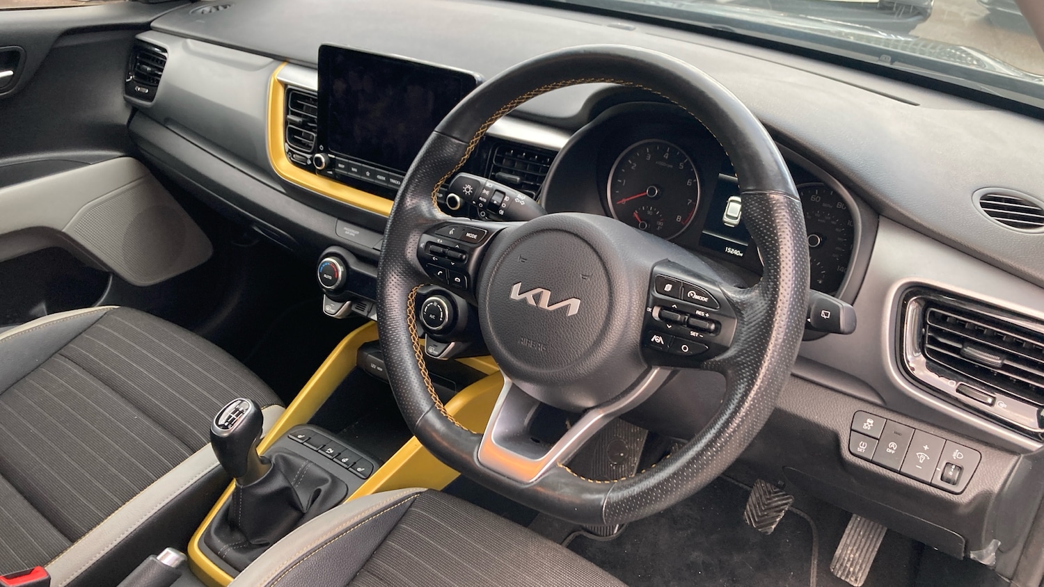 Used Kia Stonic 2023 for sale - 77245461: Photo 11