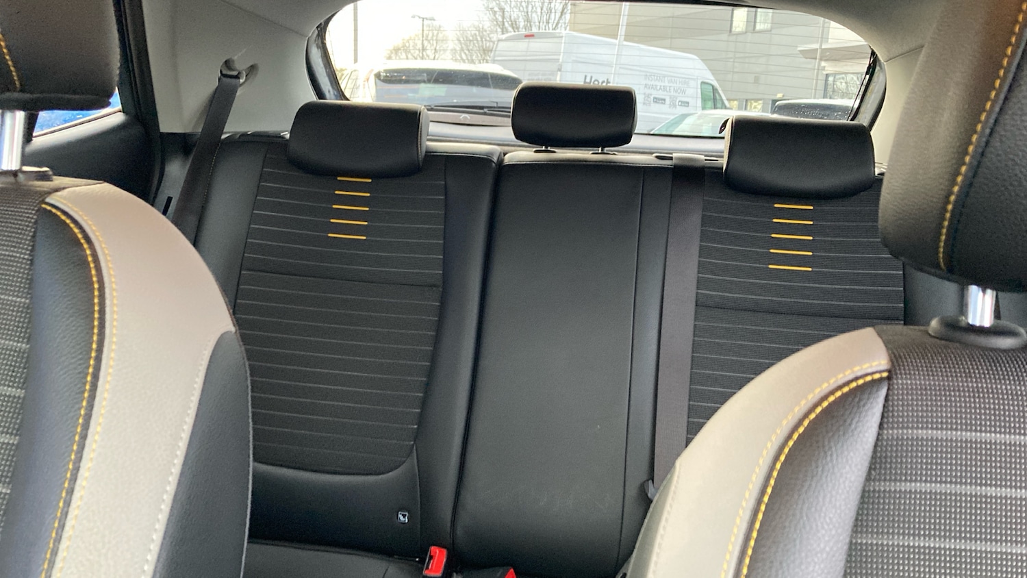 Used Kia Stonic 2023 for sale - 77245461: Photo 15