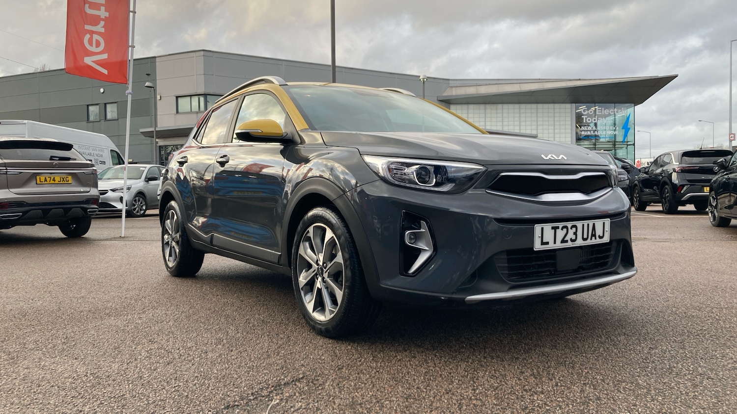 Used Kia Stonic 2023 for sale - 77245461: Photo 24