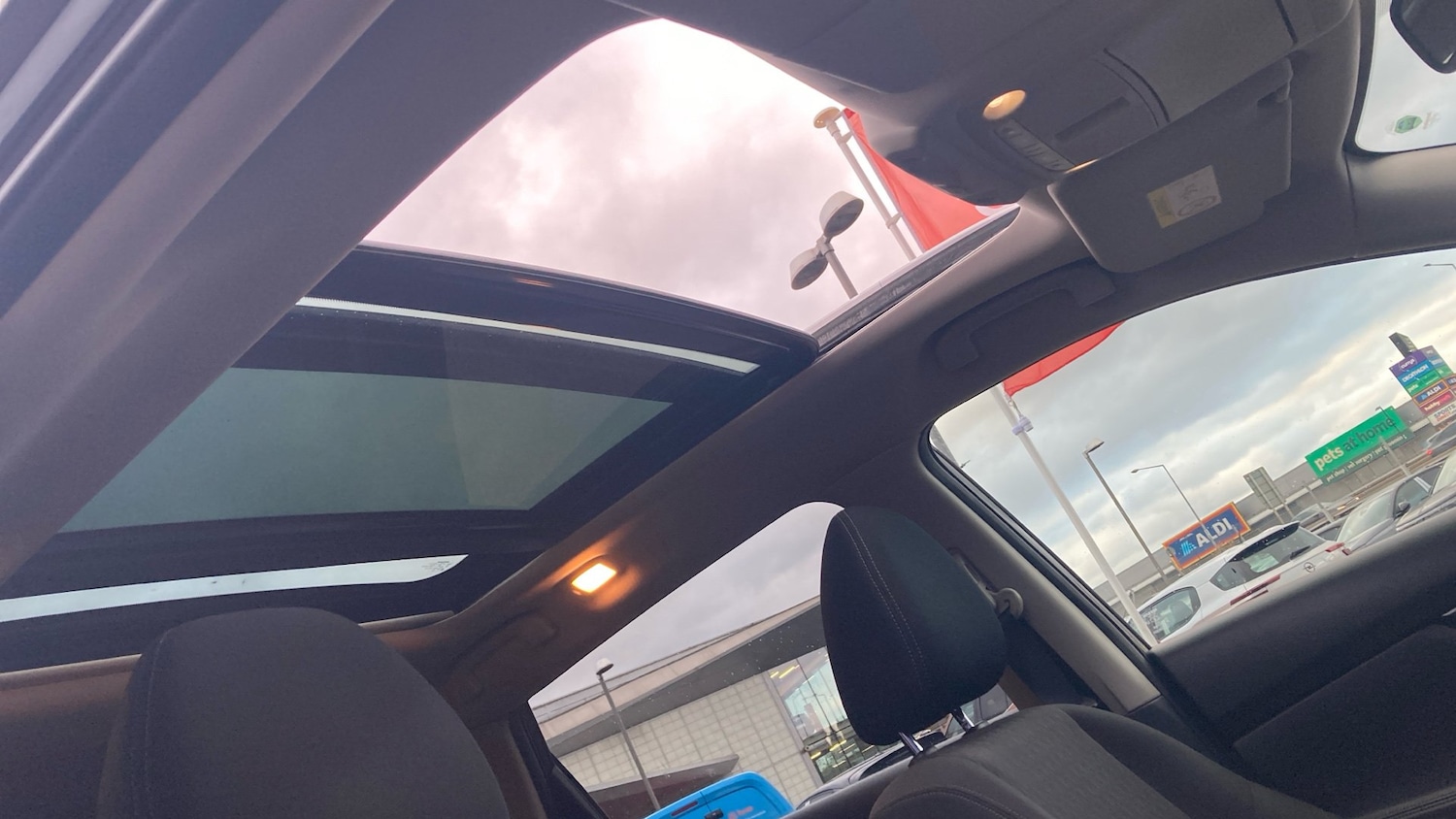 Used Nissan X-Trail 2019 for sale - 76741050: Photo 29