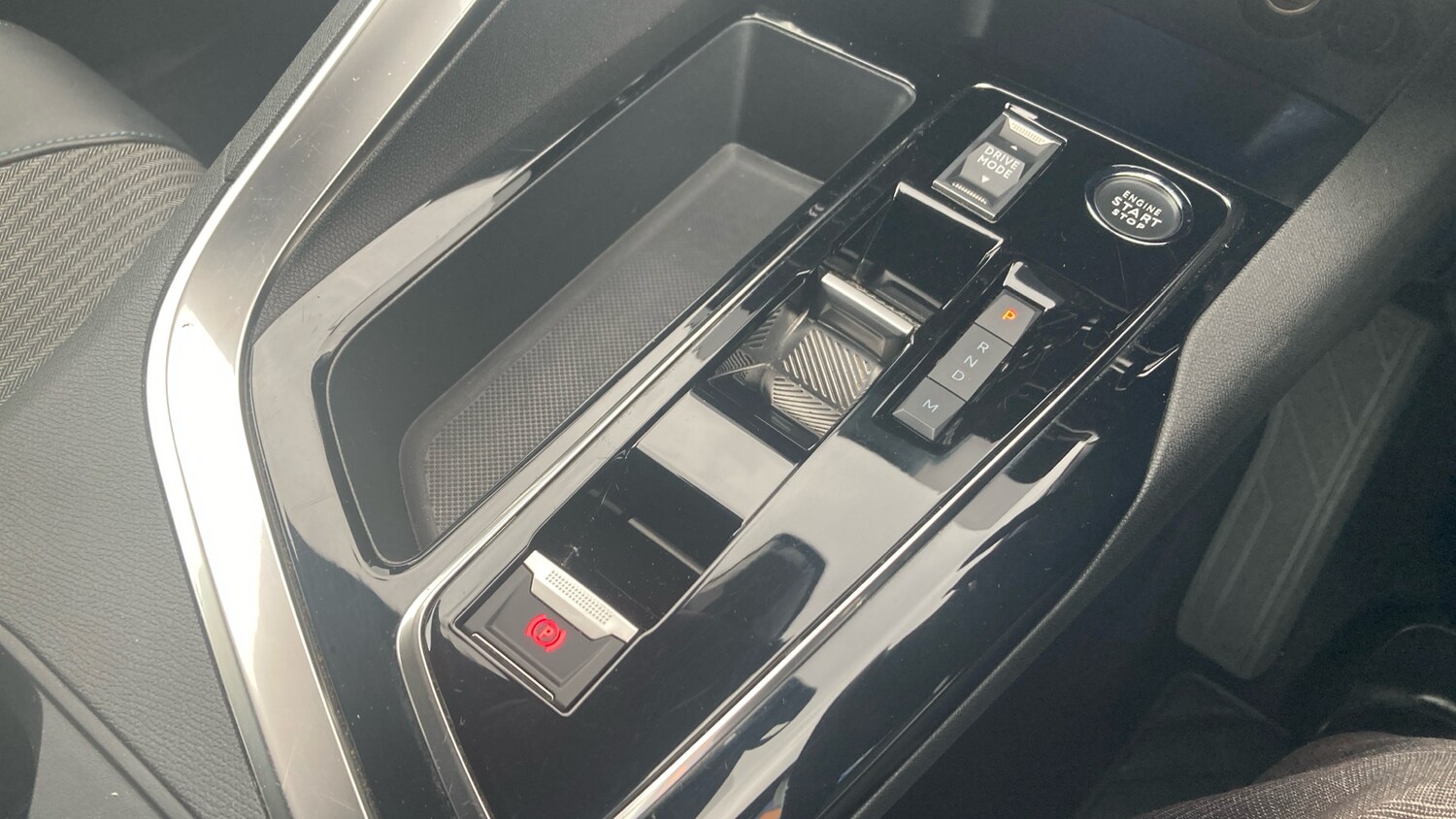 Used Peugeot 3008 2023 for sale - 76157089: Photo 32