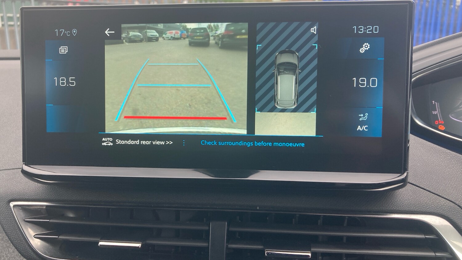 Used Peugeot 3008 2023 for sale - 76157089: Photo 35