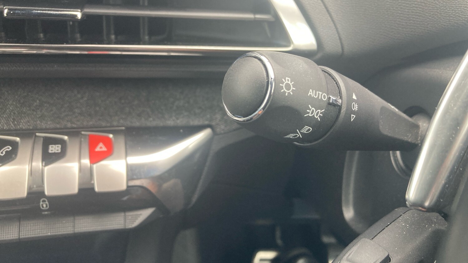 Used Peugeot 3008 2023 for sale - 76157089: Photo 37