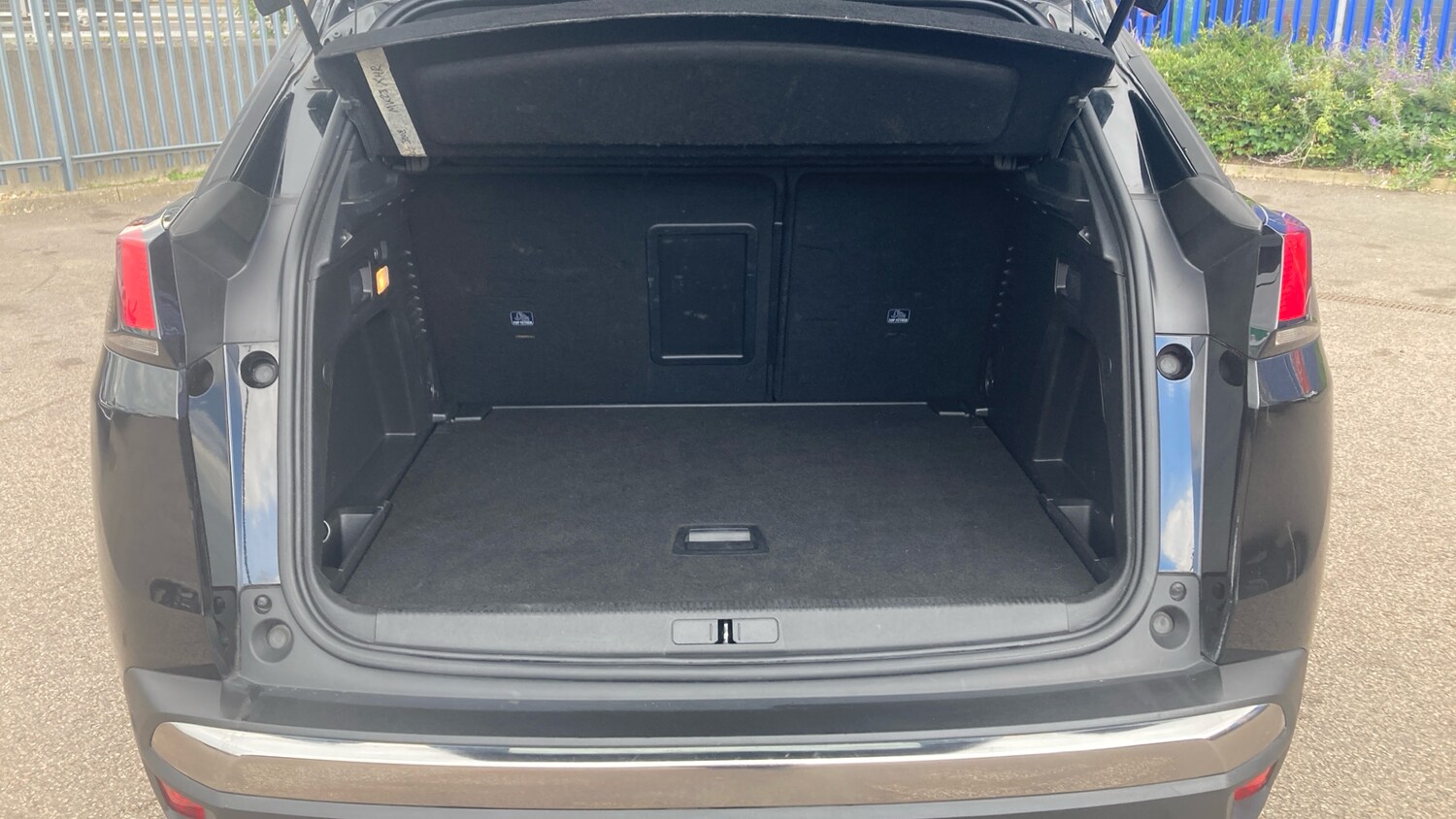 Used Peugeot 3008 2023 for sale - 76157089: Photo 4