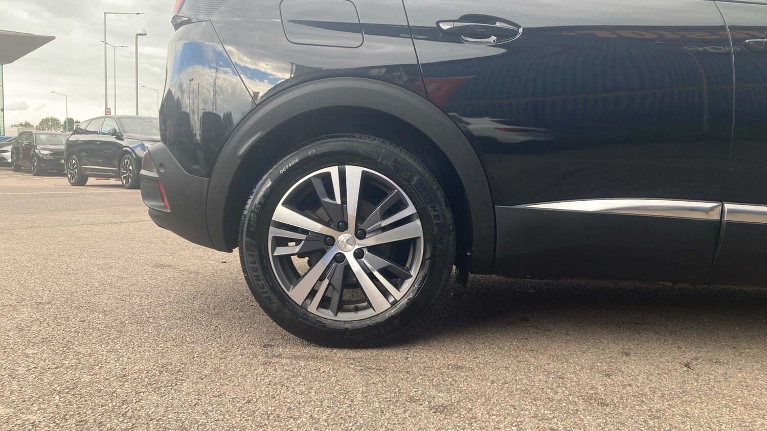 Used Peugeot 3008 2023 for sale - 76157089: Photo 7